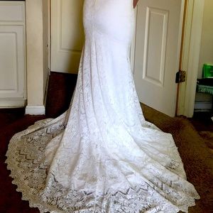 I bought this dress off the sample rack at a boutique and can’t return.